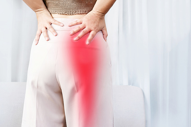 A person experiences nerve pain in the hip and leg
